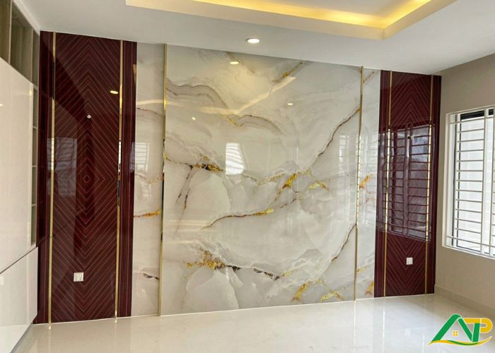 Tấm PVC lắp đặt đơn giản