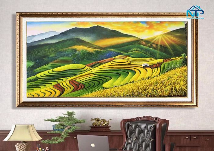 Tranh treo trong phòng làm việc
