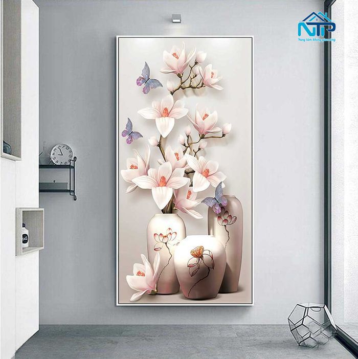 Mẫu tranh khổ dọc tận dụng không gian hiệu quả