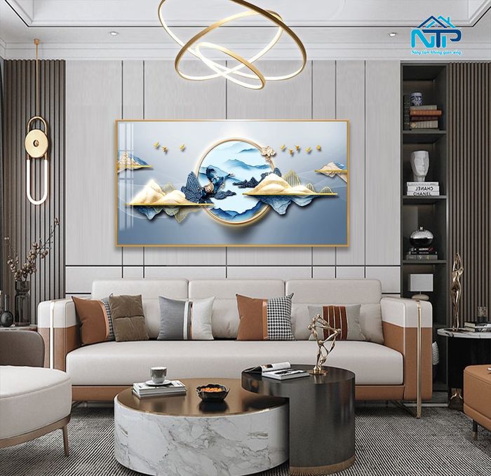 Tranh tráng gương tạo hiệu ứng sang trọng