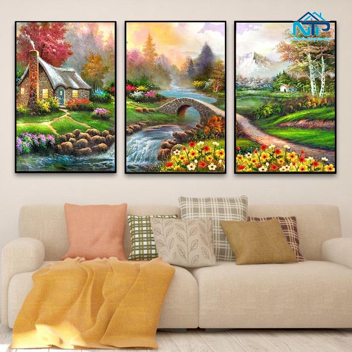Tranh có sự phối màu hài hòa