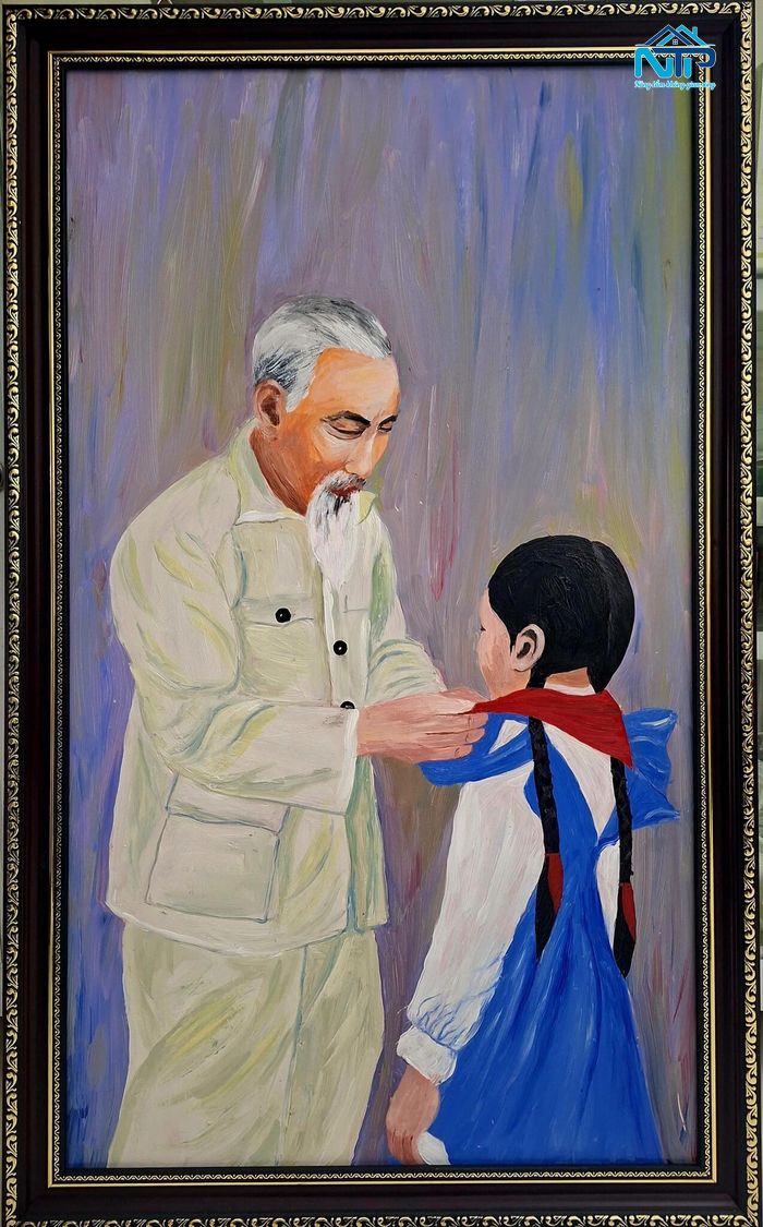 Hình ảnh Bác Hồ đeo khăn quàng cổ cho các em học sinh