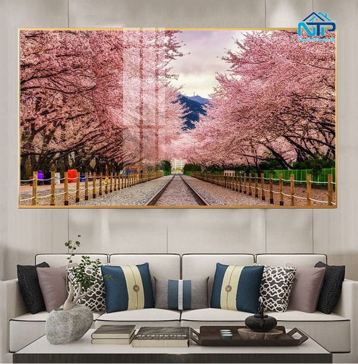 Tranh hoa đào tráng gương