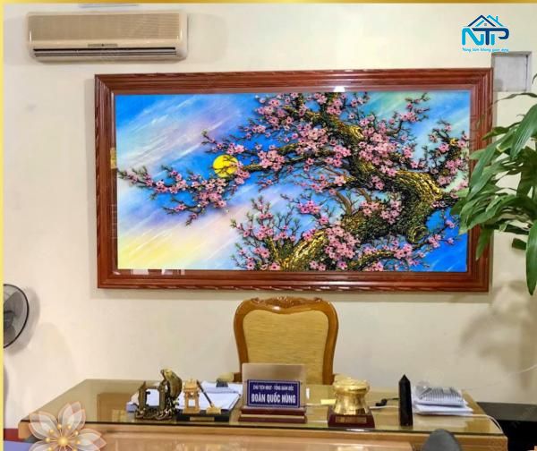 Tranh phù hợp treo trong phòng làm việc