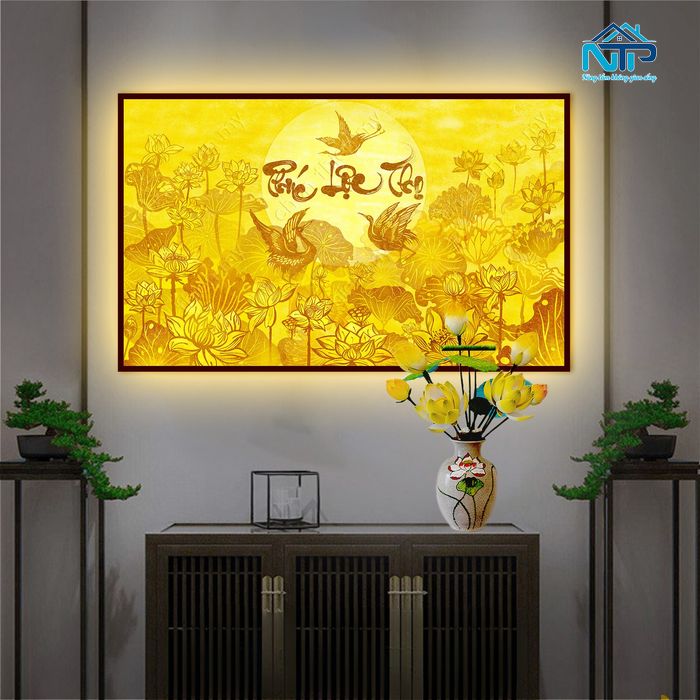 Tranh phòng thờ thể hiện sự thành kính, tôn nghiêm