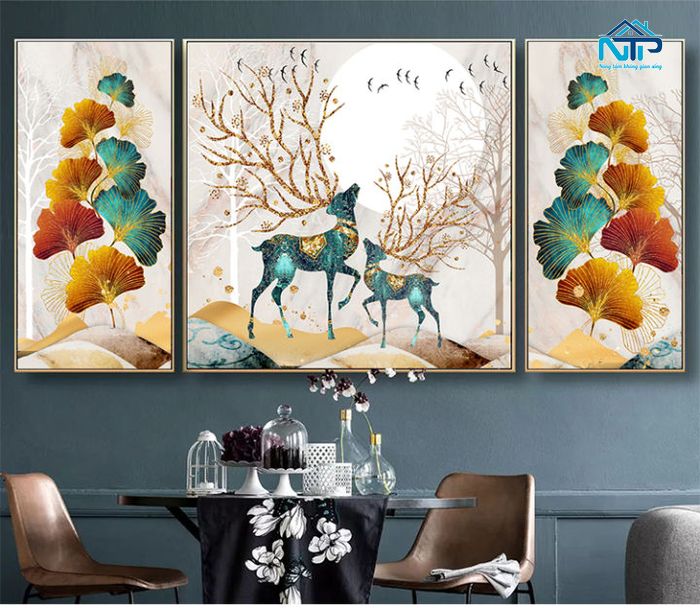 Tranh tạo sự đẳng cấp cho không gian bếp